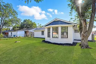 1106 Edgewood St, Ennis, TX 75119 - Photo 33