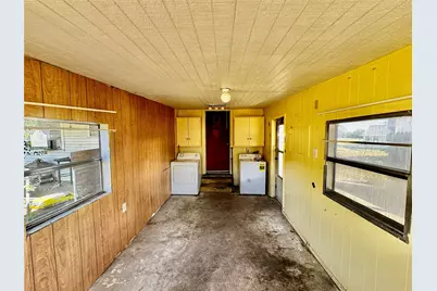 413 E Locust Street, Whitewright, TX 75491 - Photo 7