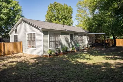 204 Robbins Street, Quitman, TX 75783 - Photo 3