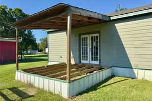 200 E South St, Trenton, TX 75490 - Photo 19