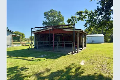 200 E South Street, Trenton, TX 75490 - Photo 21