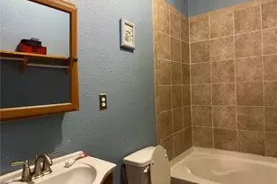 200 E South St, Trenton, TX 75490 - Photo 9