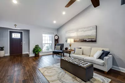 840 Chaparral Drive, Grand Prairie, TX 75052 - Photo 7