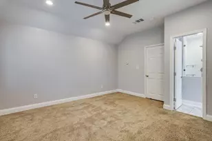 840 Chaparral Dr, Grand Prairie, TX 75052 - Photo 23