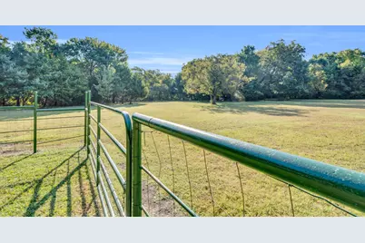 111 Oak Creek Lane, Ovilla, TX 75154 - Photo 11