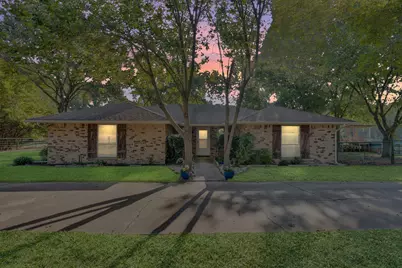 111 Oak Creek Lane, Ovilla, TX 75154 - Photo 1