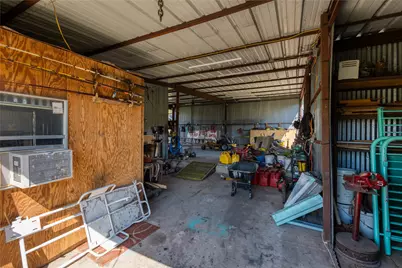 6445 W Highway 199, Springtown, TX 76082 - Photo 31