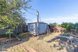 708 Aspen St, Knox City, TX 79529 - Photo 7