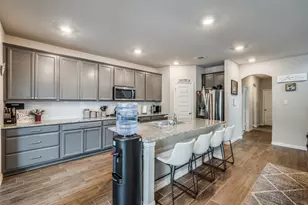 2032 Olivereta Dr, Little Elm, TX 75068 - Photo 5