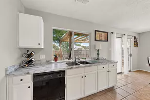 6525 Willow Oak Ct, Fort Worth, TX 76112 - Photo 13