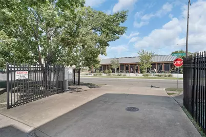 4007 Brownstone Court, Dallas, TX 75204 - Photo 33