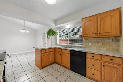 2017 Jessie Place, Edgecliff Village, TX 76134 - Photo 17