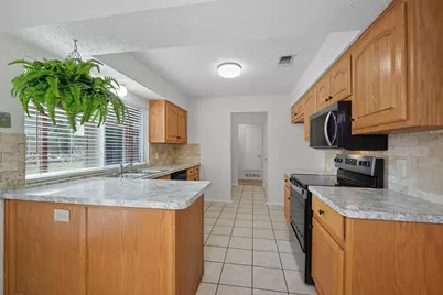 2017 Jessie Place, Edgecliff Village, TX 76134 - Photo 15