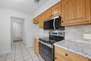 2017 Jessie Pl, Edgecliff Village, TX 76134 - Photo 19