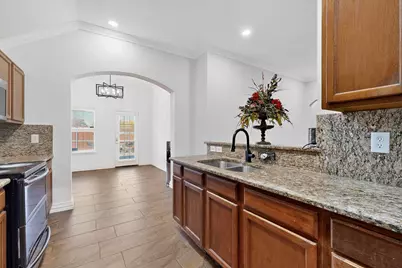 10332 Grigsby Drive, Fort Worth, TX 76140 - Photo 11