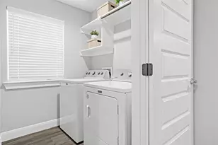 526 W Elm St, Denison, TX 75020 - Photo 17