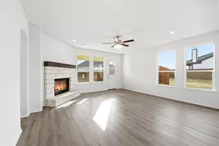 1240 Sabine River Ln, Springtown, TX 76082 - Photo 11