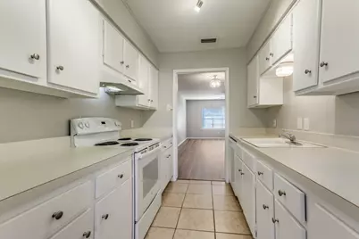 13842 Methuen Green Lane, Dallas, TX 75240 - Photo 5