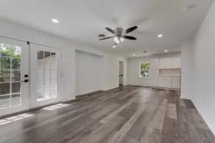 1309 Sycamore St, Waxahachie, TX 75165 - Photo 11