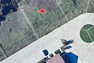 207 E Debbie Ln, Mansfield, TX 76063 - Photo 1