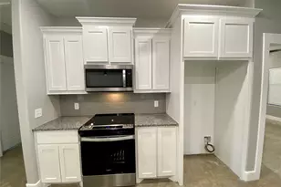 114 W Walker St, Denison, TX 75021 - Photo 9