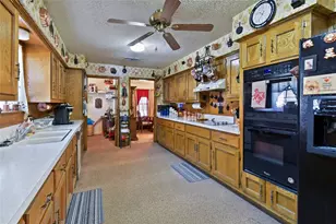 311 Wheeler Creek Ct, Gainesville, TX 76240 - Photo 11