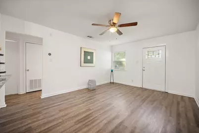 4452 Fletcher Avenue, Fort Worth, TX 76107 - Photo 3