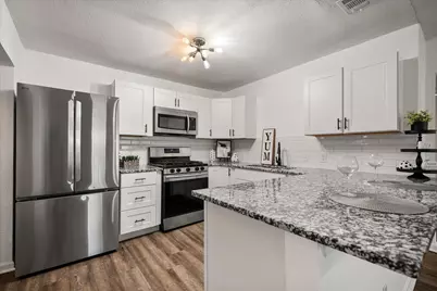 4452 Fletcher Avenue, Fort Worth, TX 76107 - Photo 13