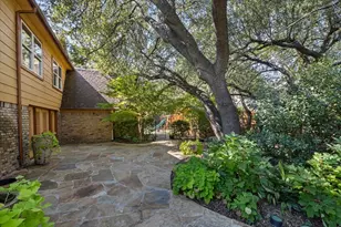 4400 Summercrest Ct, Fort Worth, TX 76109 - Photo 29