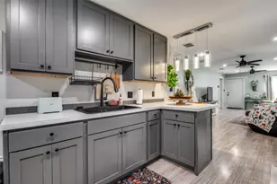 2535 Ghent St, Dallas, TX 75215 - Photo 9