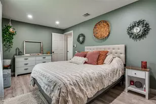 2535 Ghent St, Dallas, TX 75215 - Photo 13