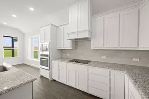 121 Grey Wolf Ct, Godley, TX 76044 - Photo 5