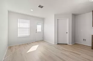 1129 Cottonwood Dr, Crowley, TX 76036 - Photo 13