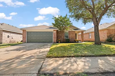 1129 Cottonwood Drive, Crowley, TX 76036 - Photo 3