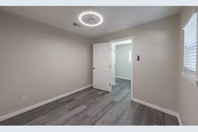 2820 Forest Avenue, Fort Worth, TX 76112 - Photo 17