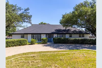 511 S Irick Street, Pilot Point, TX 76258 - Photo 1