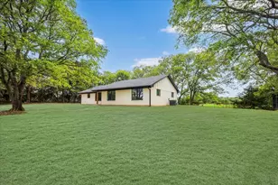 1518 E State Hwy 56, Bonham, TX 75418 - Photo 9