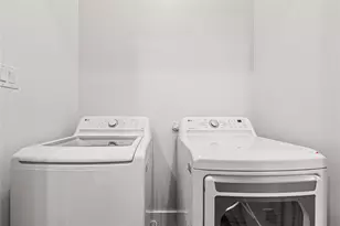 1021 Mobile St, Dallas, TX 75208 - Photo 21