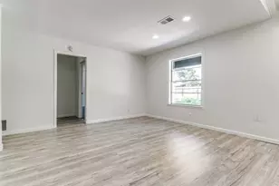 933 Charleston Ct, Bedford, TX 76022 - Photo 11