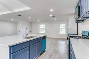 933 Charleston Ct, Bedford, TX 76022 - Photo 9