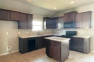 2525 Elk Creek St, Temple, TX 76504 - Photo 9