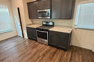 837 Clark Dr, Ferris, TX 75125 - Photo 3