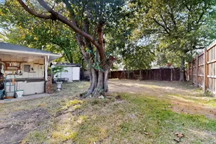 1029 S Bryan St, Mesquite, TX 75149 - Photo 31