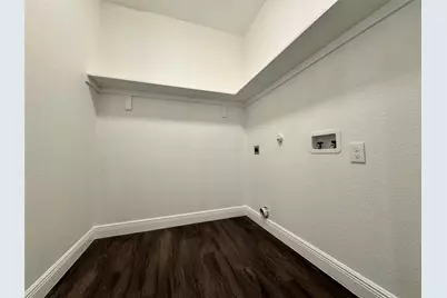 2010 Nantucket Village Drive, Dallas, TX 75217 - Photo 5