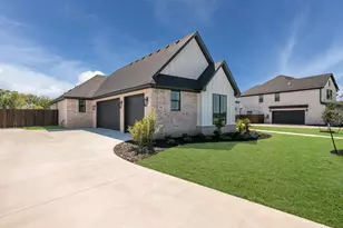 312 Champions Wy, McGregor, TX 76657 - Photo 3