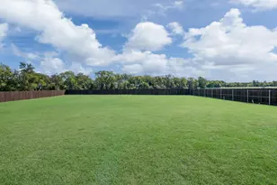 312 Champions Wy, McGregor, TX 76657 - Photo 39