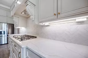 312 Champions Wy, McGregor, TX 76657 - Photo 15