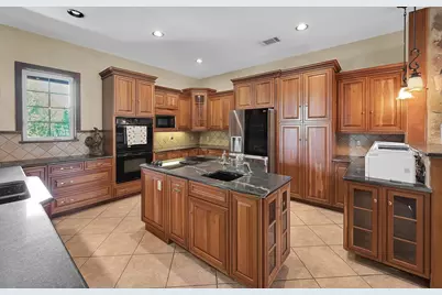 2300 N Rock Creek Road, Waco, TX 76708 - Photo 7