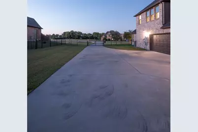 4266 Waterstone Estates Drive, McKinney, TX 75071 - Photo 37