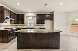 7116 Playa Imperial Ln, Grand Prairie, TX 75054 - Photo 11